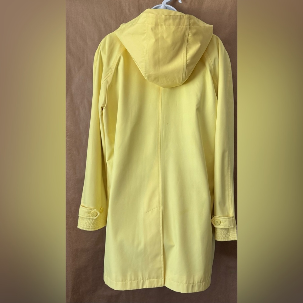 Calvin Klein rain coat with removable hood. Pea coat style. Never worn.10 yellow
